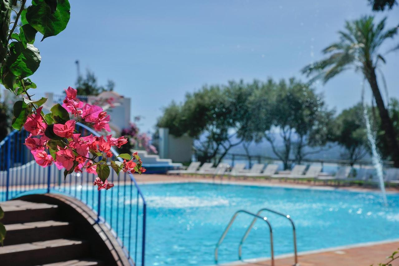 Arbatax Park Resort - Ville Del Parco Exterior photo